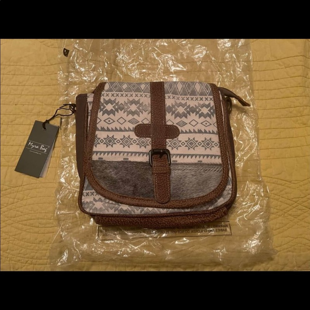 NWT Gorgeous Myra cowhide and Aztec crossbody bag